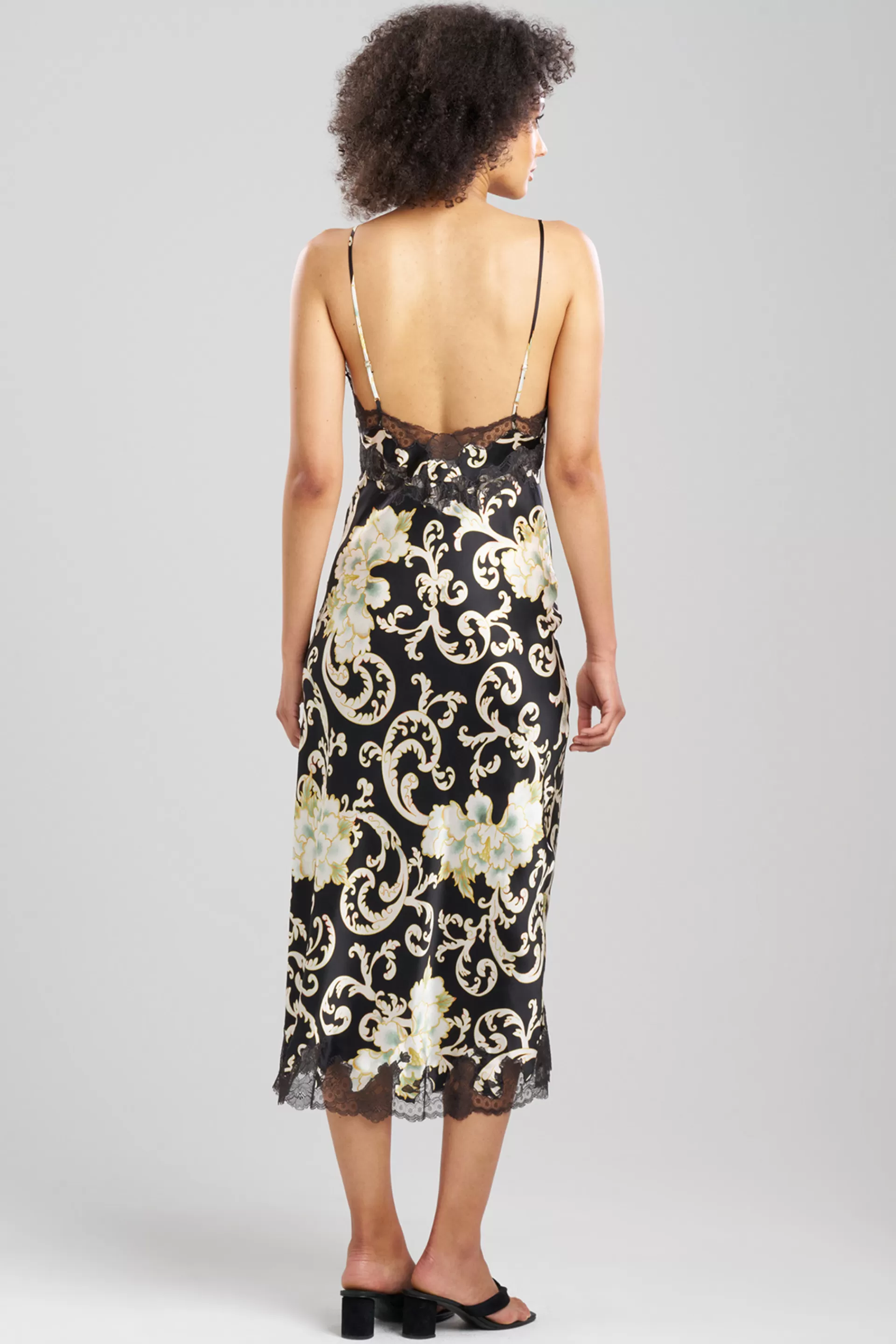 Natori Gowns<Camille Floral Scroll Lace Slit Silk Gown Black/Gold