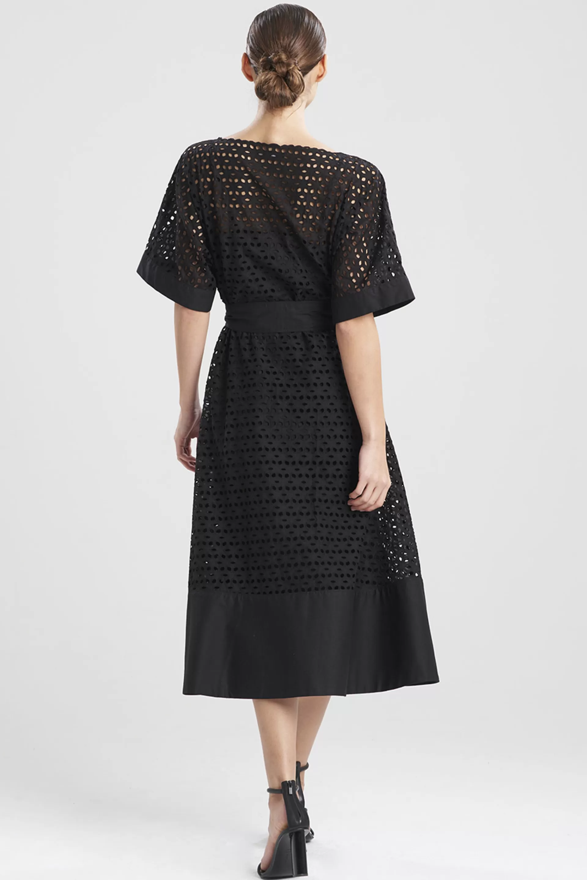 Natori Dresses<Cotton Eyelet Boatneck Dress Black