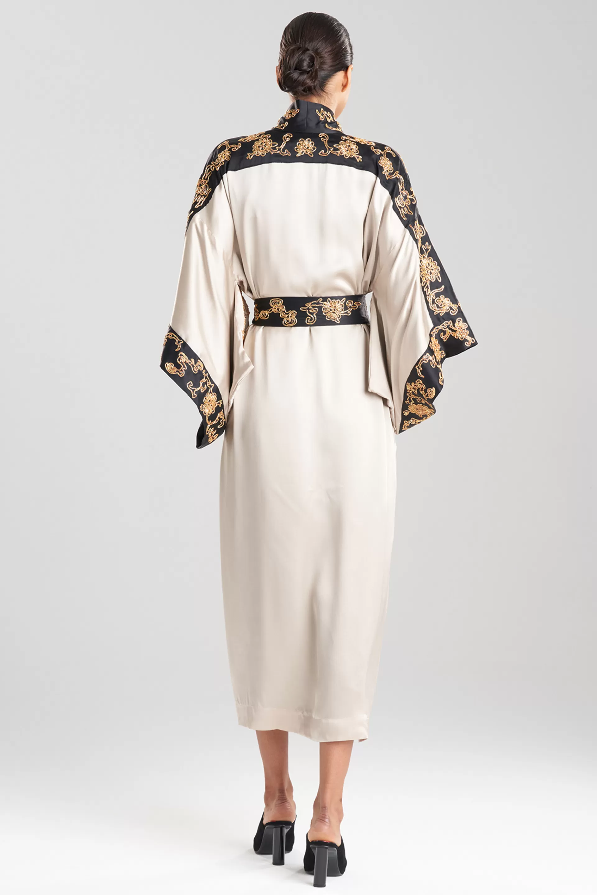 Natori Robes & Kimonos | Couture Robes<Couture Dragon Embroidered Drop Sleeve Silk Robe Parchment