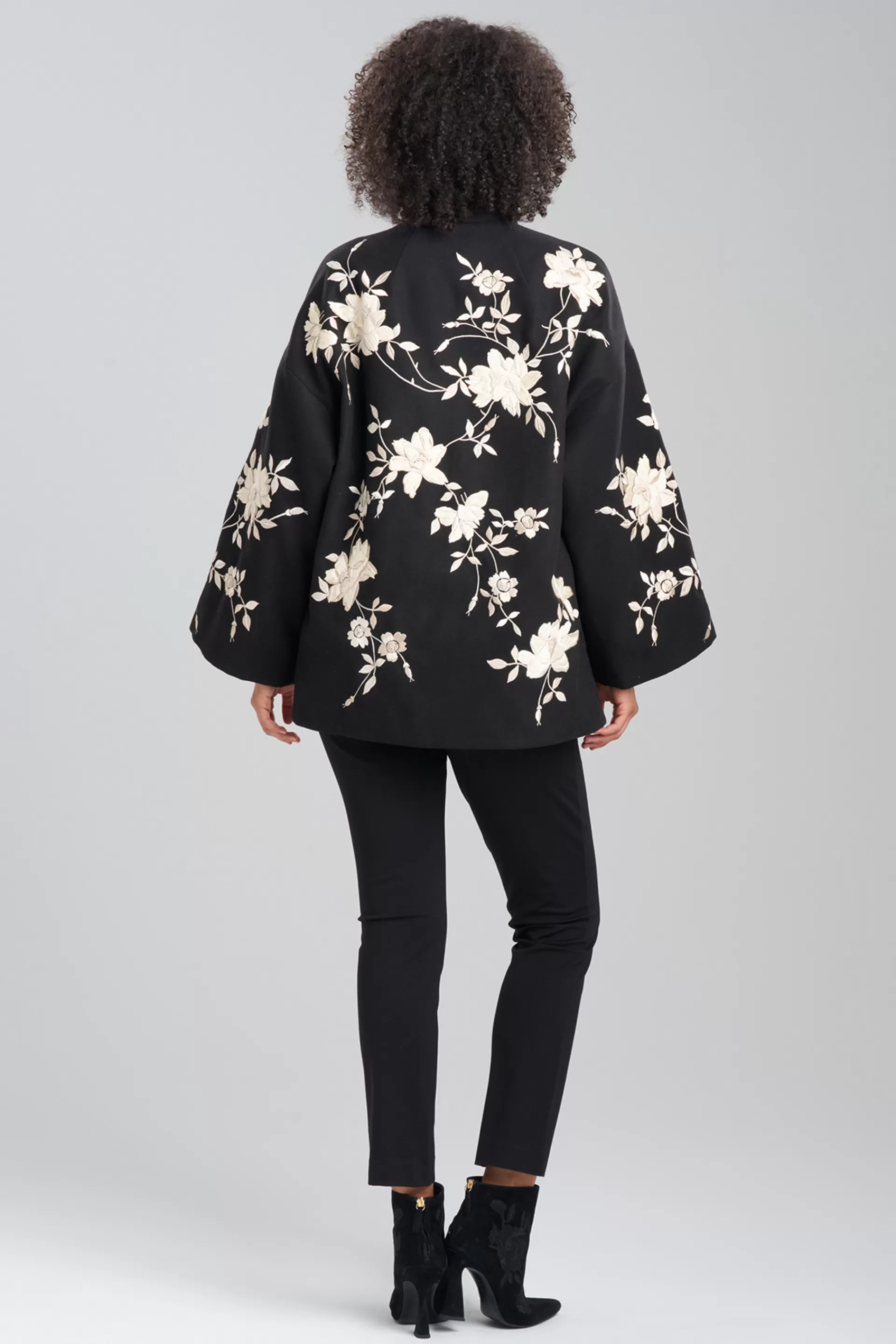 Natori Jackets & Outerwear | Couture Coats<Couture Felt Embroidered Coat Black