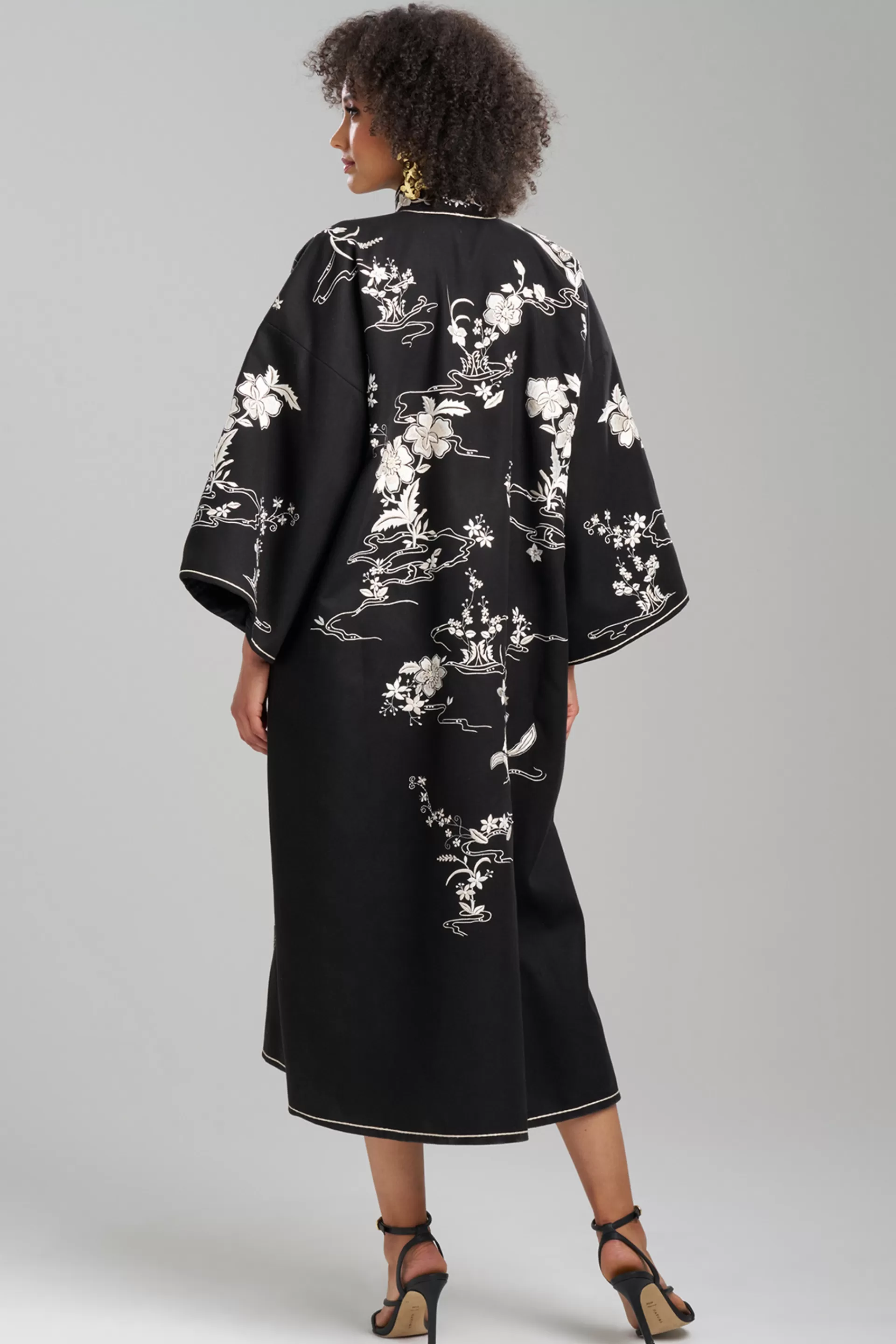 Natori Jackets & Outerwear | Couture Coats<Couture Felt Mandarin Coat Black