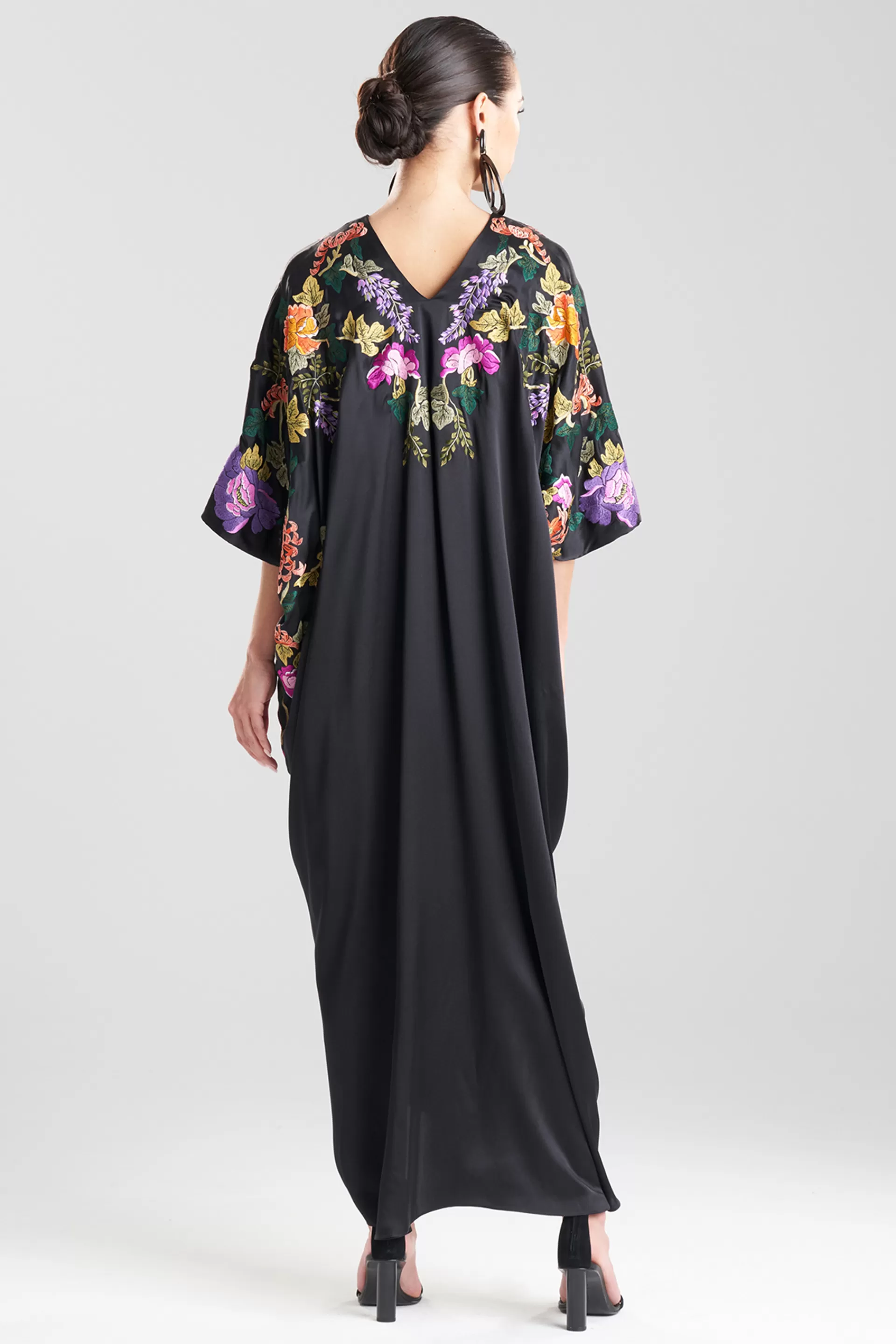 Natori Couture Caftans<Couture Kairaku Garden Embroidered Silk Caftan Black