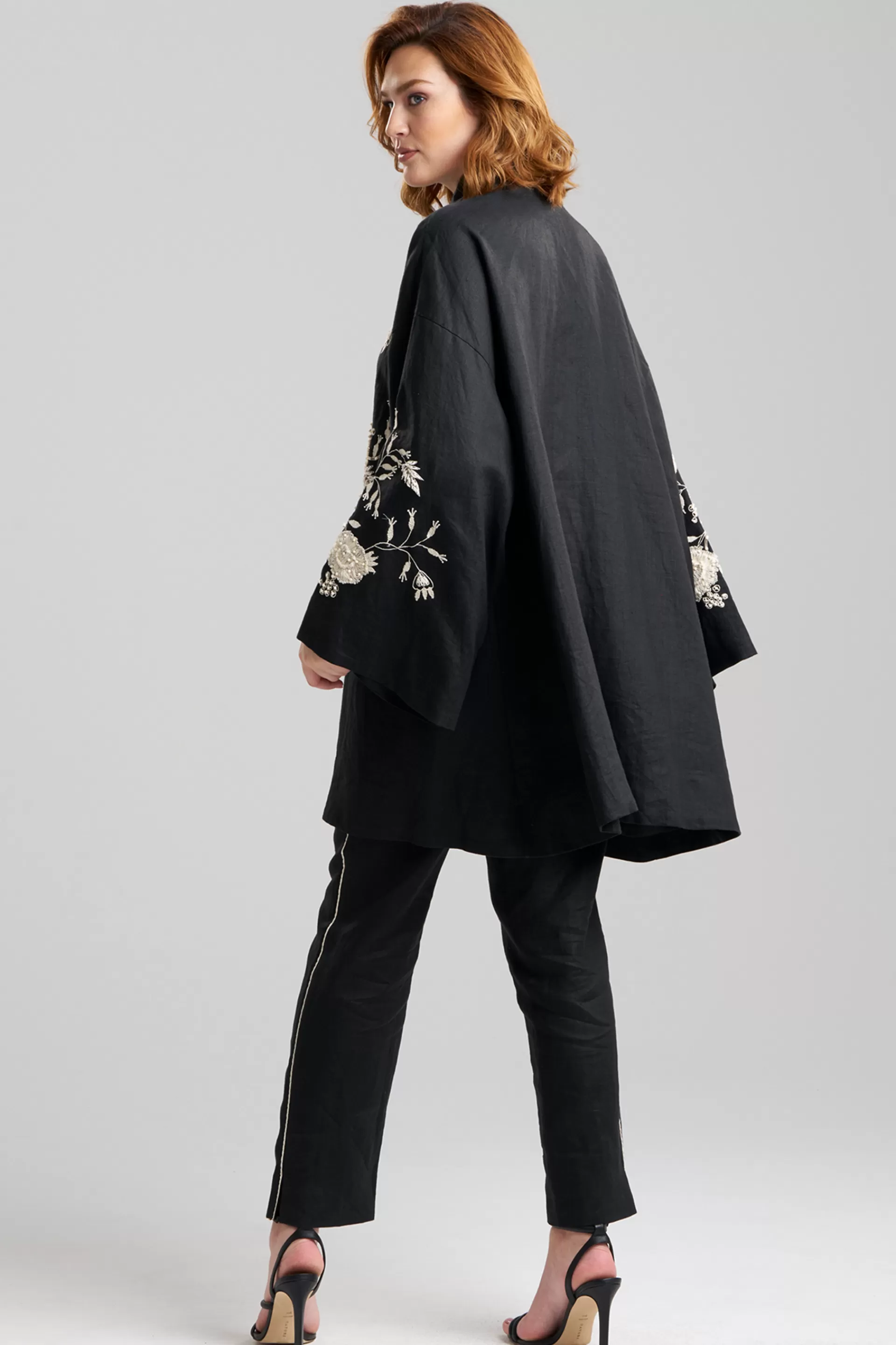 Natori Jackets & Outerwear | Couture Coats<Couture Luxe Linen Embroidered Kimono Jacket Black