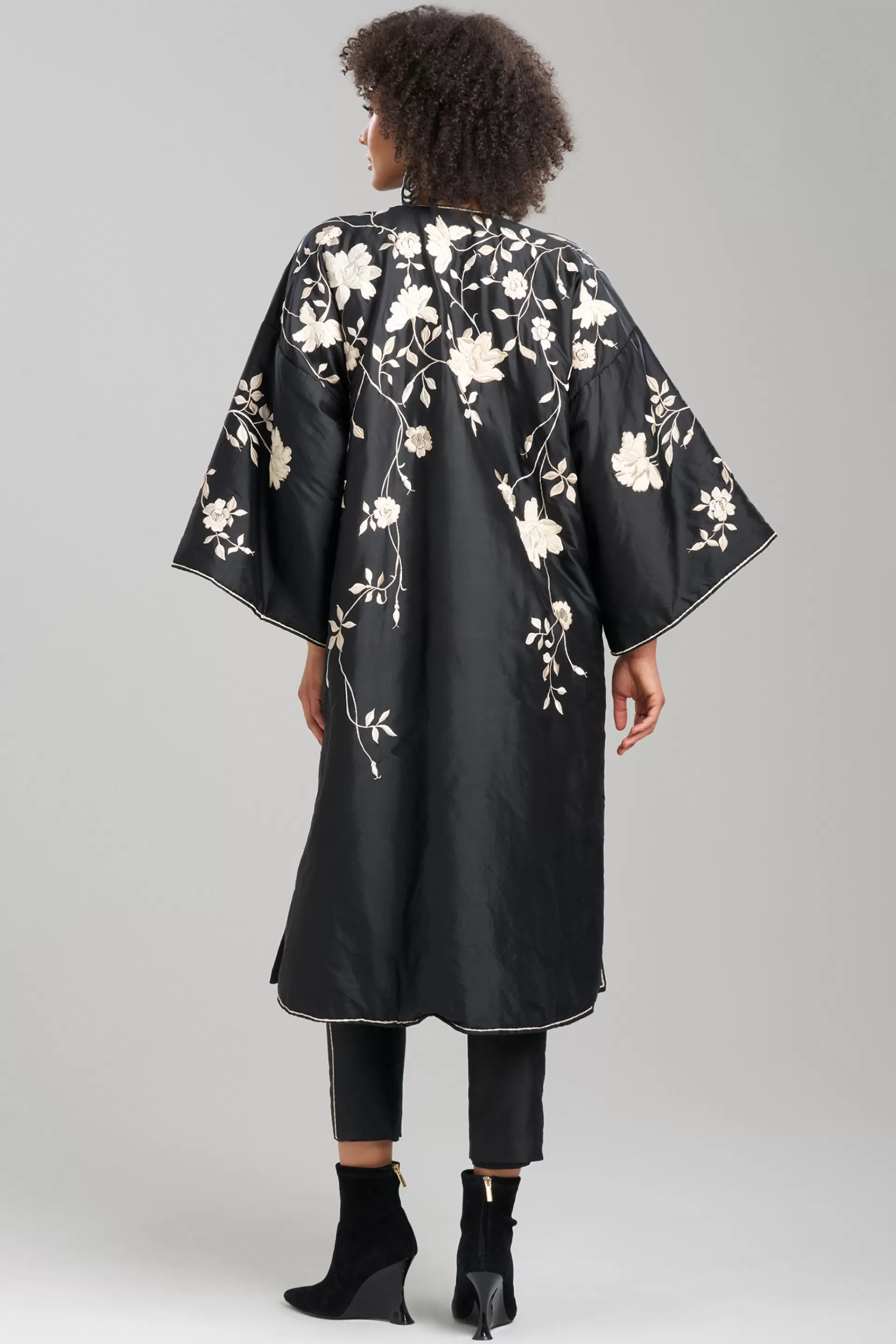 Natori Jackets & Outerwear | Couture Coats<Couture Silk Dupioni Embroidered Padded Coat Black