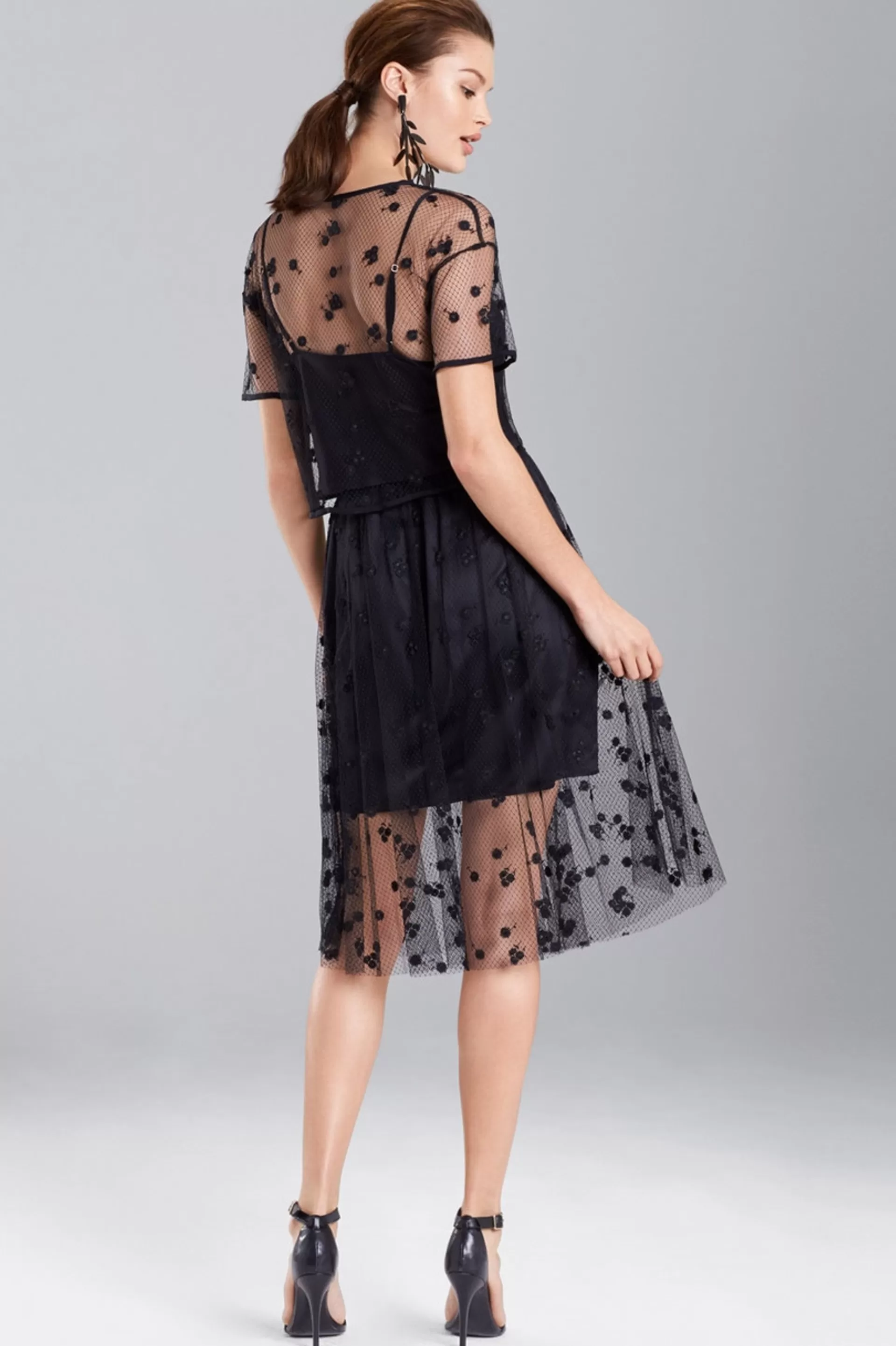 Natori Pants, Skirts & Shorts<Embroidered Mesh Skirt Black