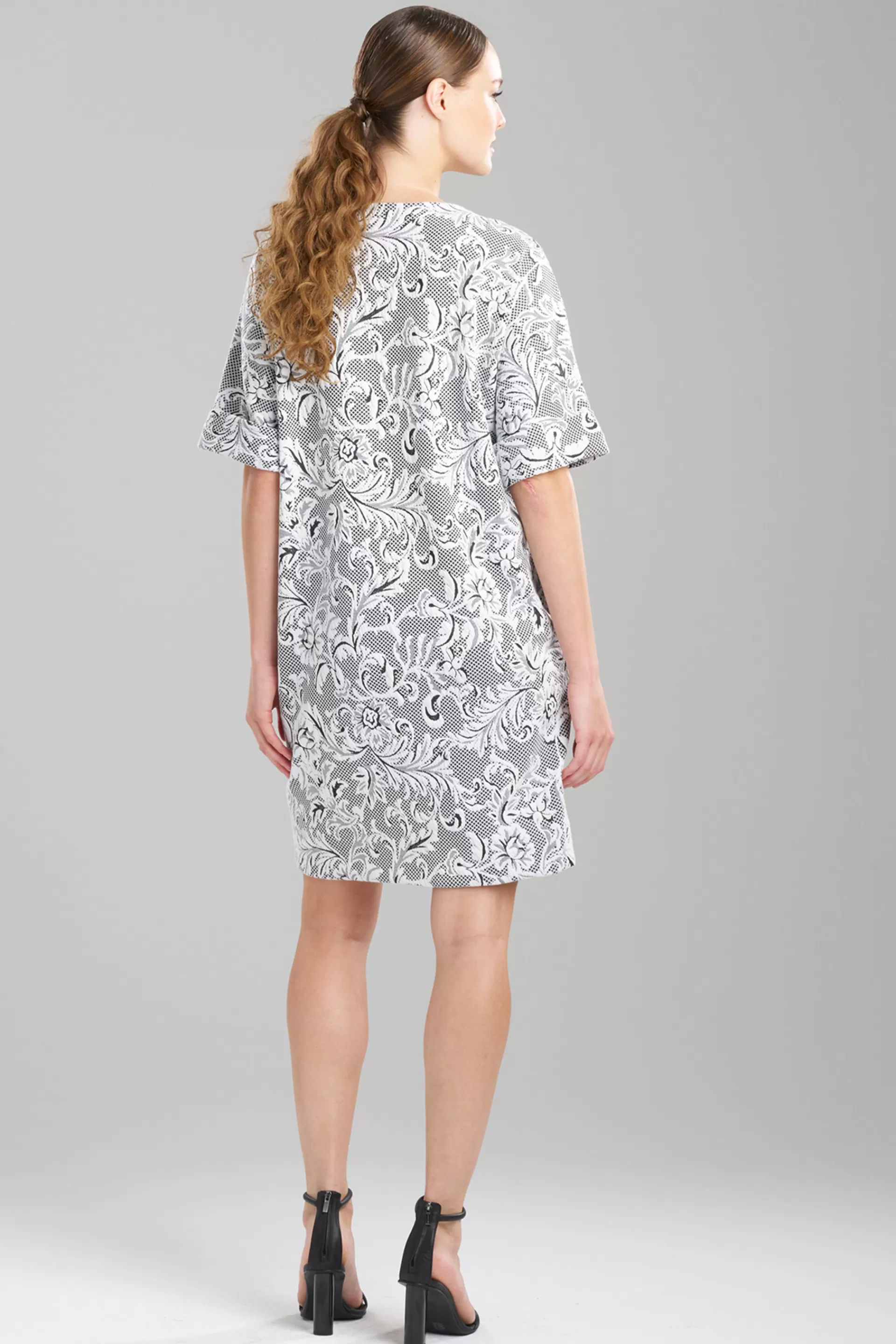 Natori Dresses<Floral Jacquard T-Shirt Dress Black/White Combo