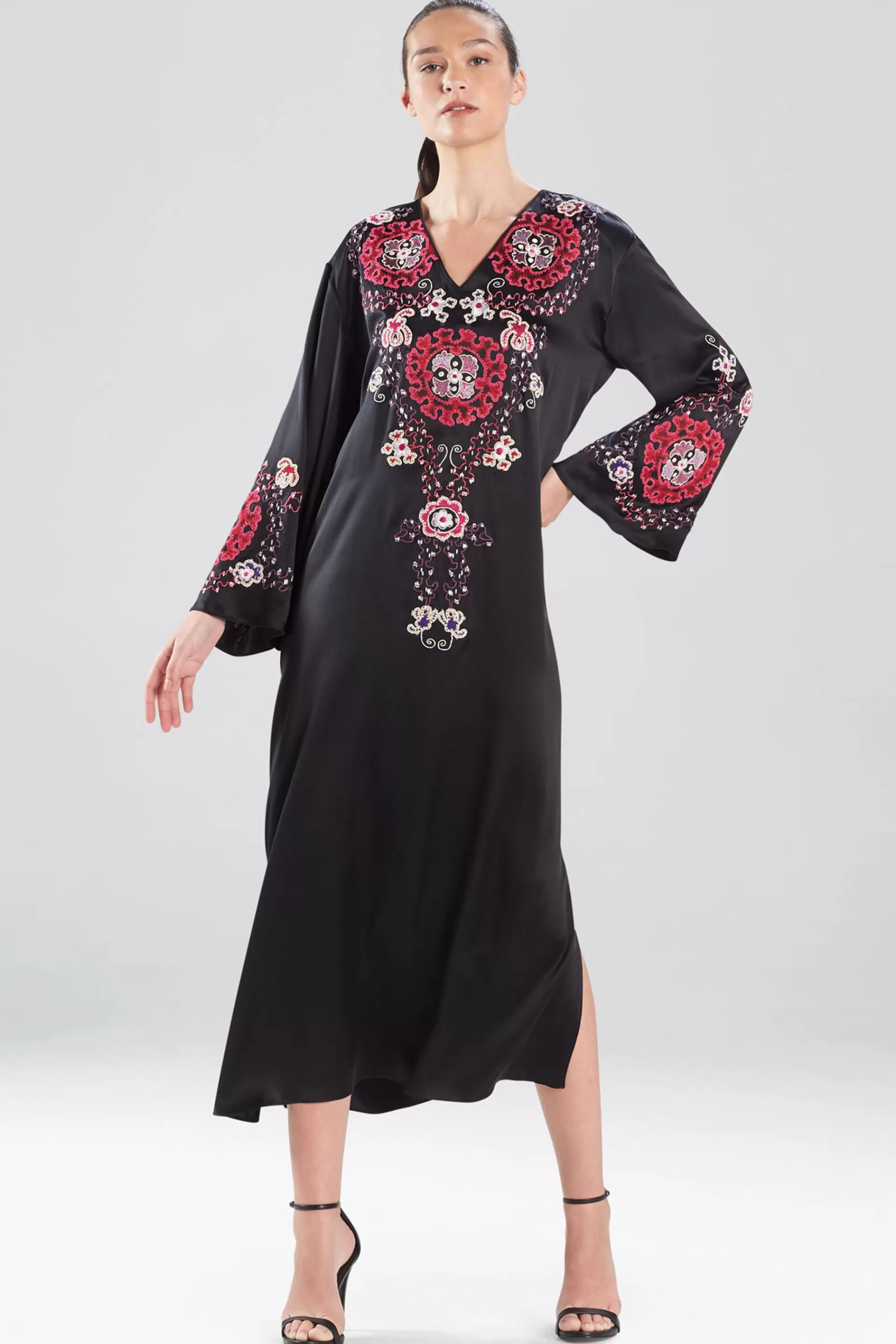 Natori Caftan Dresses<Kashmir Silk Embroidery Caftan Black