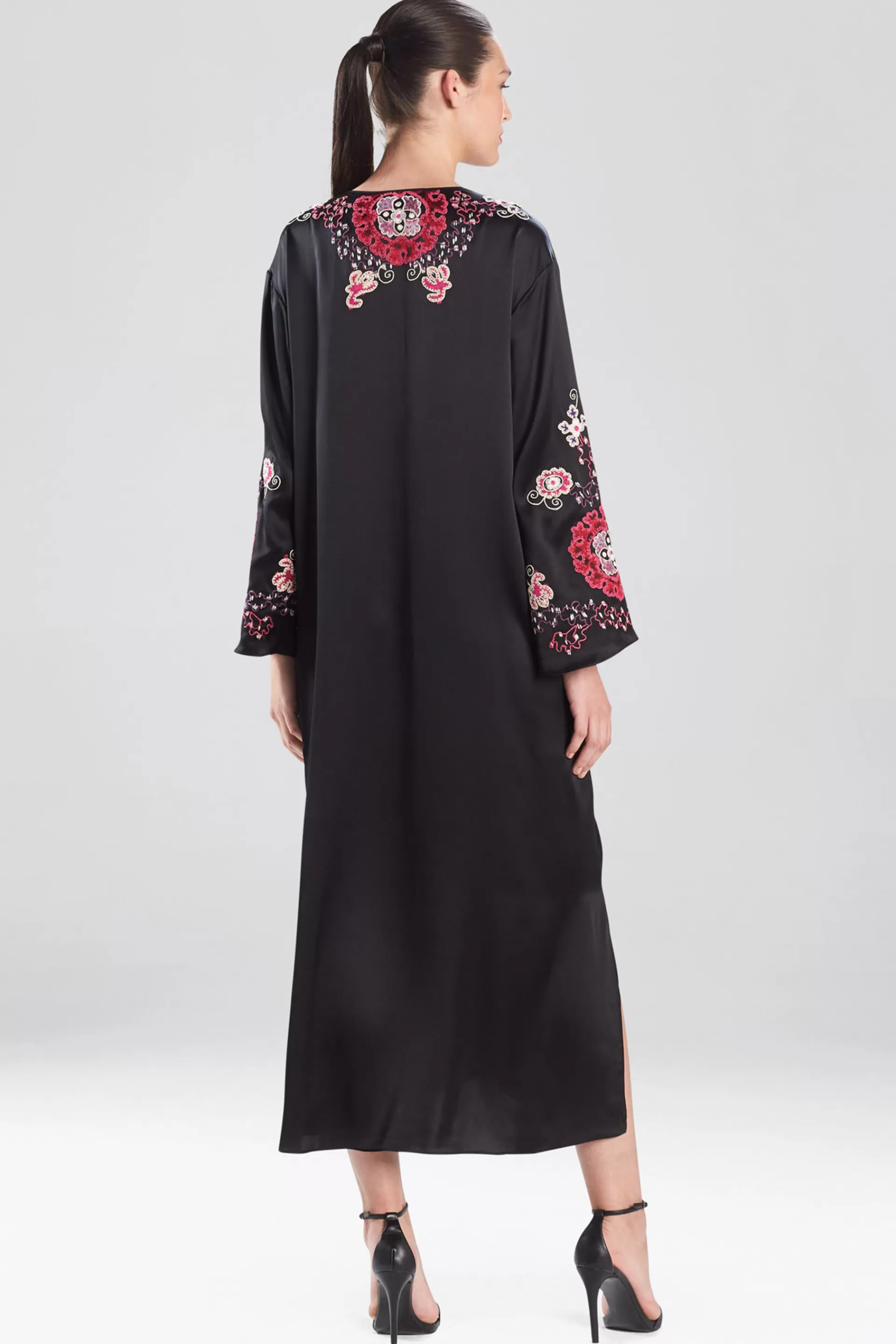 Natori Caftan Dresses<Kashmir Silk Embroidery Caftan Black