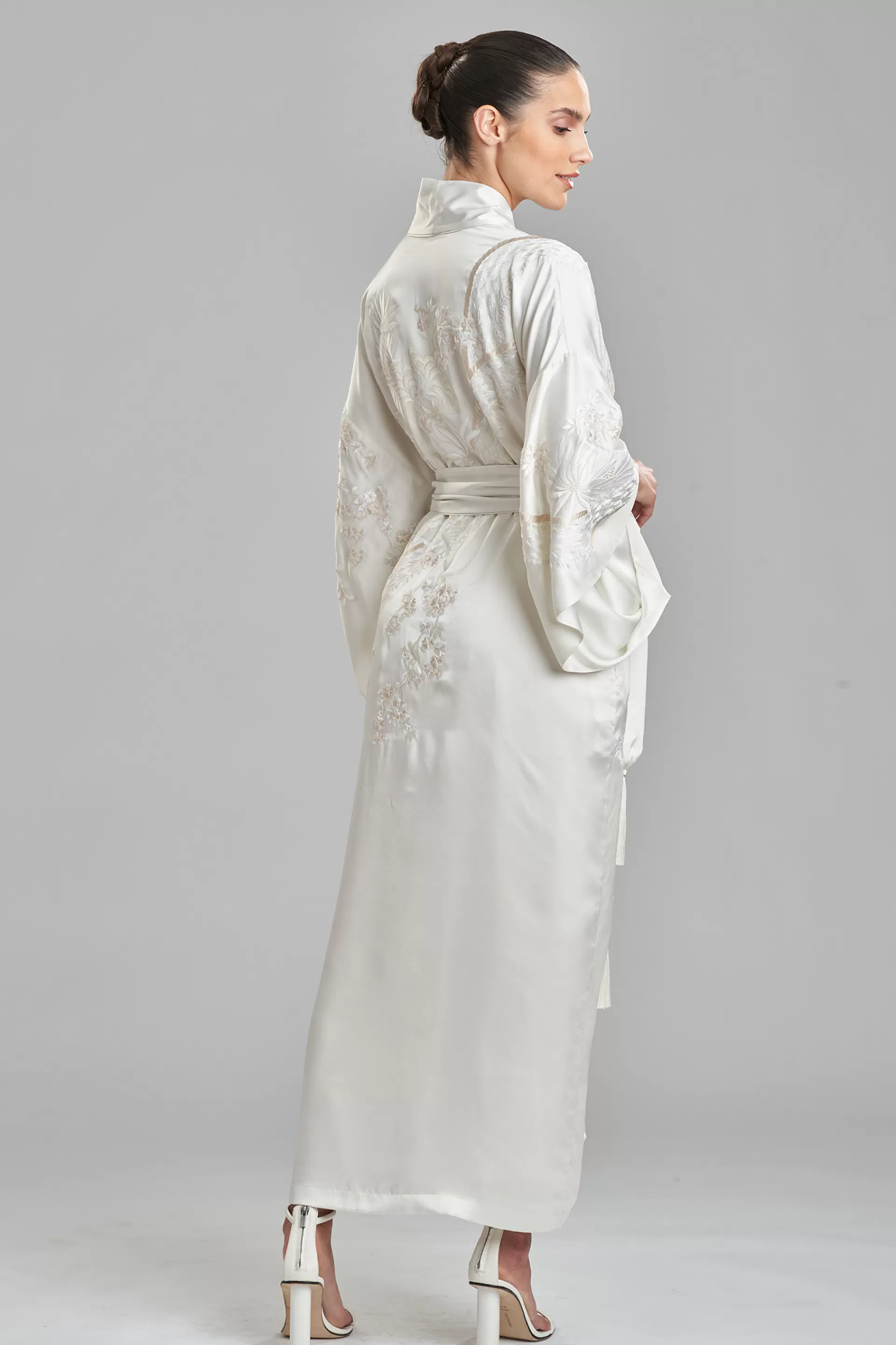 Natori Robes & Kimonos | Bridal Robes & Wraps<Key Essentials Embroidered Silk Robe Warm White