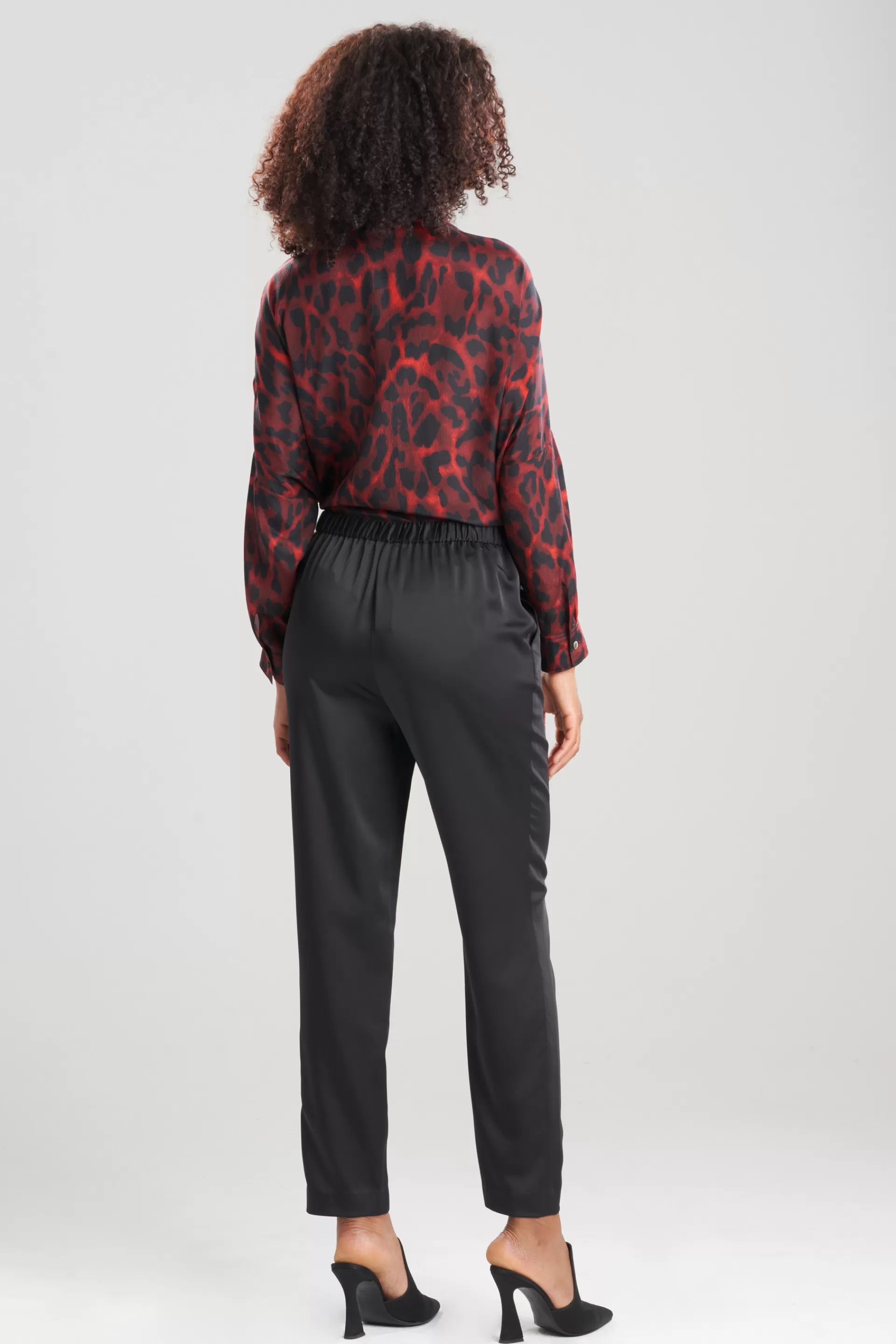 Natori Pants, Skirts & Shorts<Luxe Charmeuse Pull On Tapered Pants