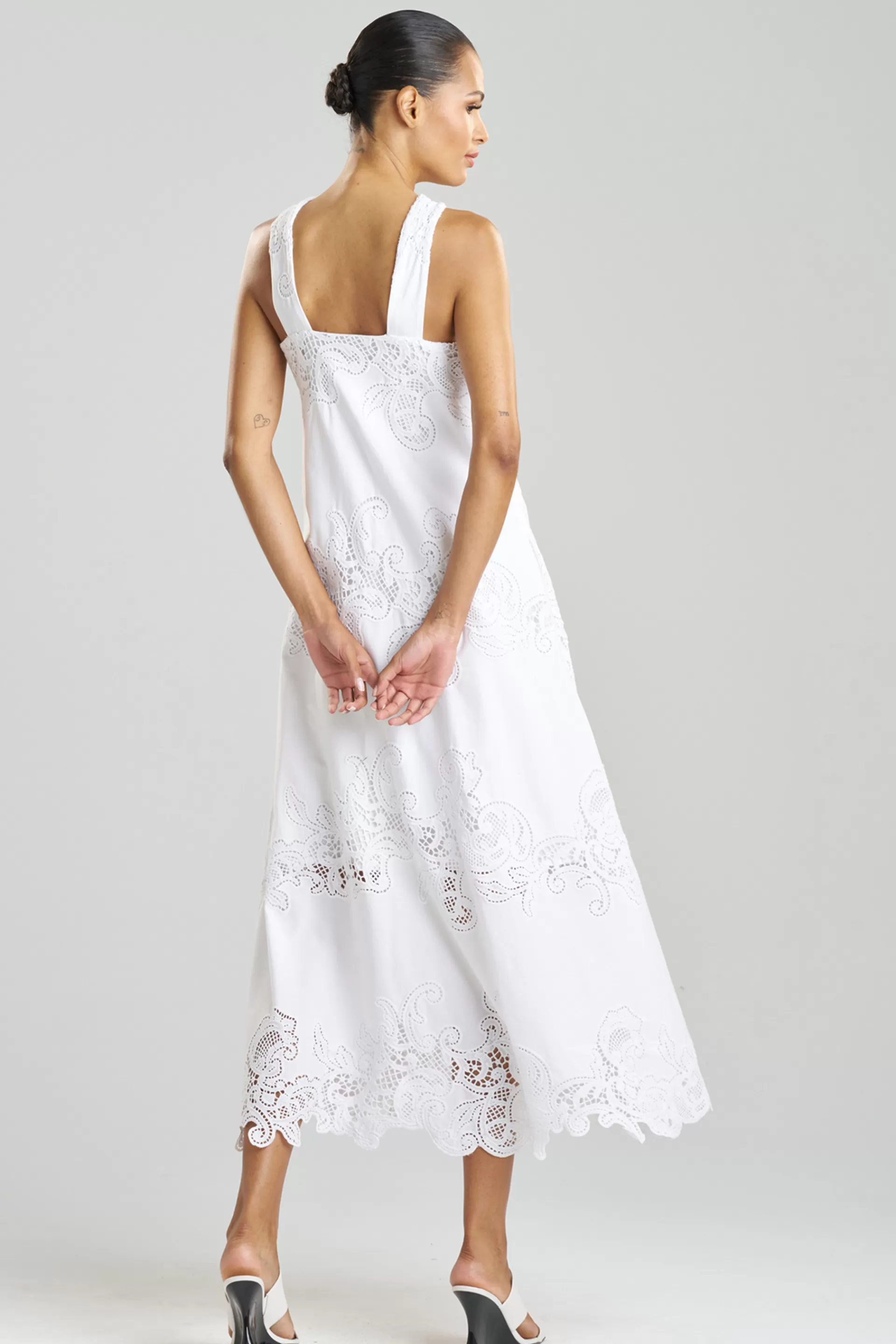 Natori Dresses | Plus Sizes<Madeira Cutwork Embroidered Halter Dress