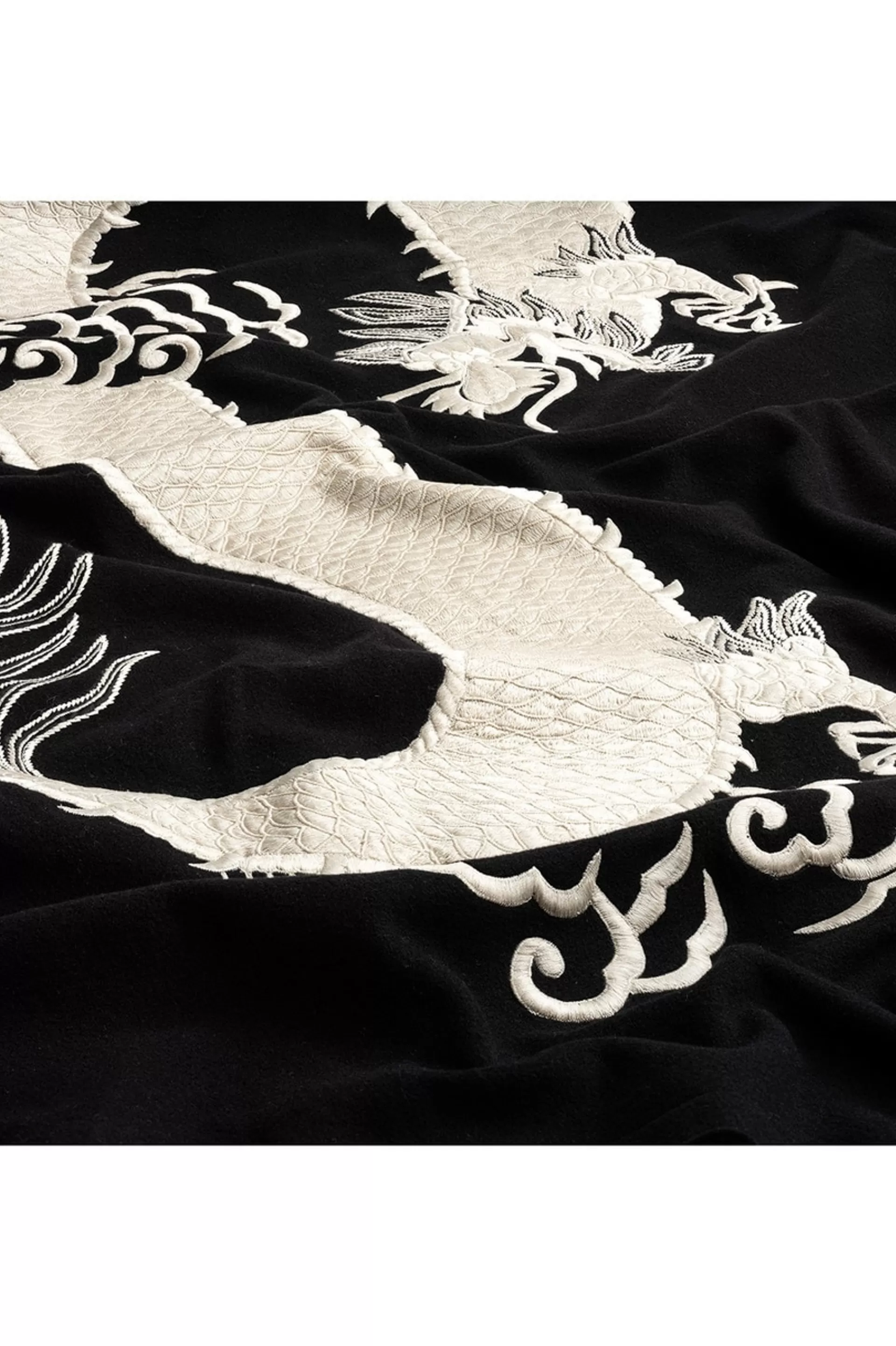 Natori Home Accents<Mayon Dragon Embroidery Throw Black/Ivory