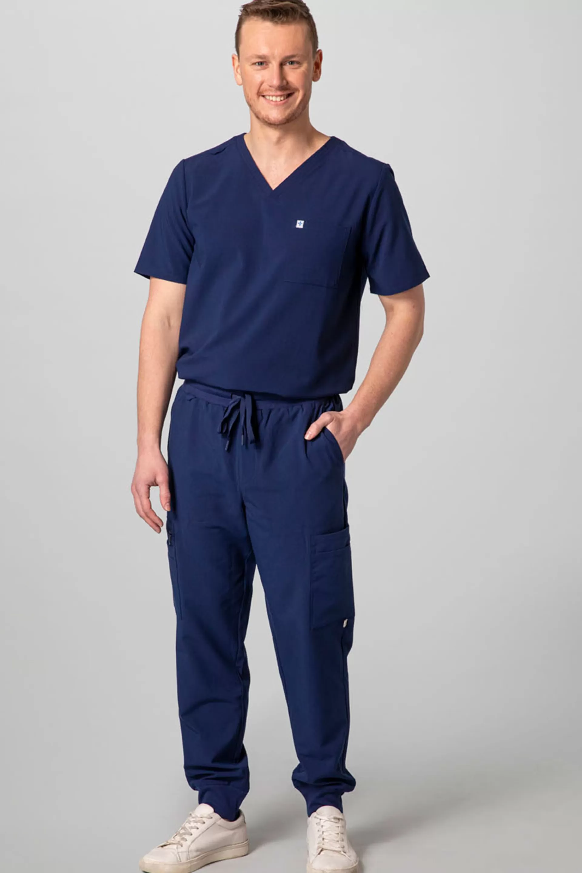 Natori Scrub Tops<Men's 2-Pocket V-Neck Scrub Top