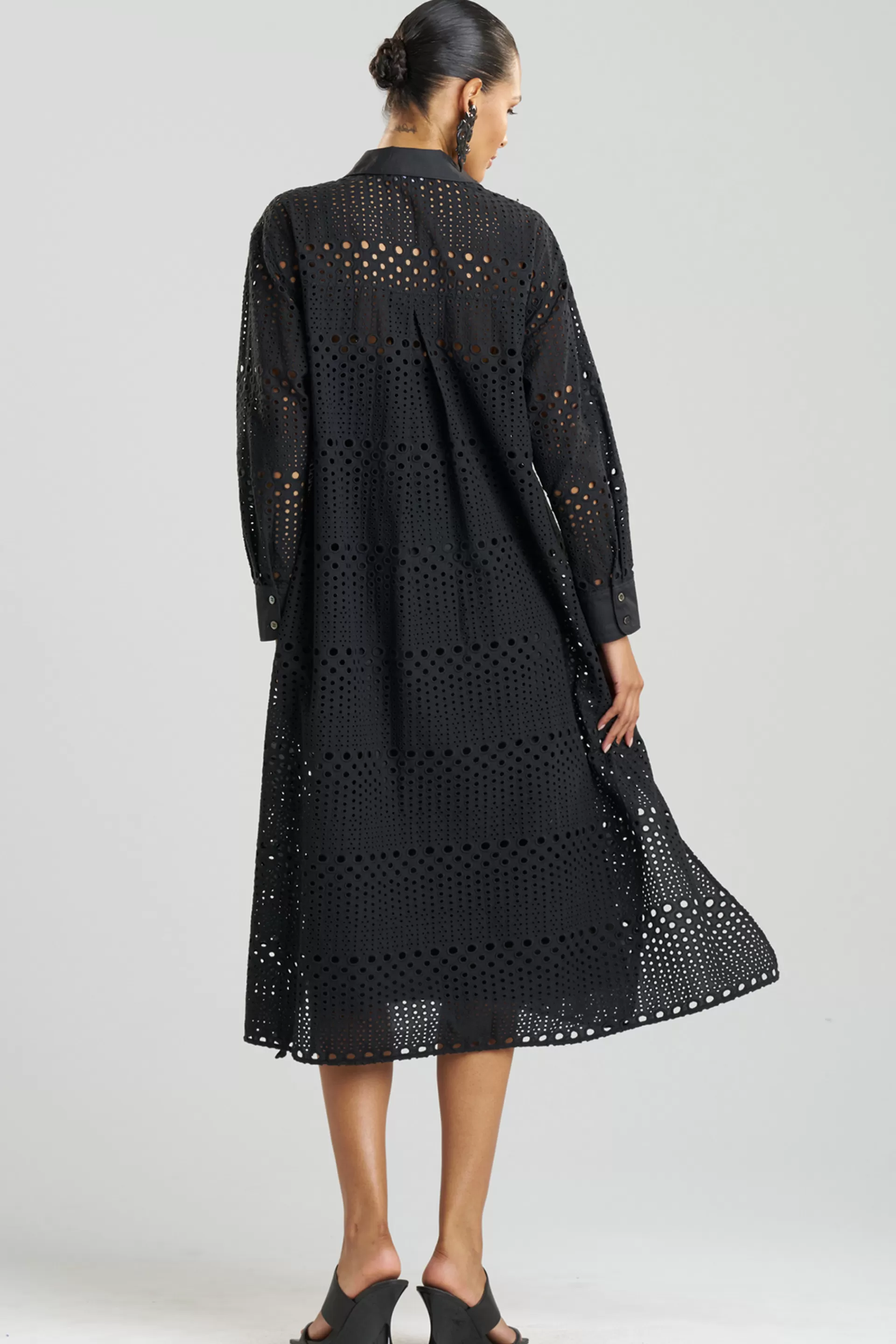 Natori Dresses | Plus Sizes<Round Eyelet Oversized Shirtdress