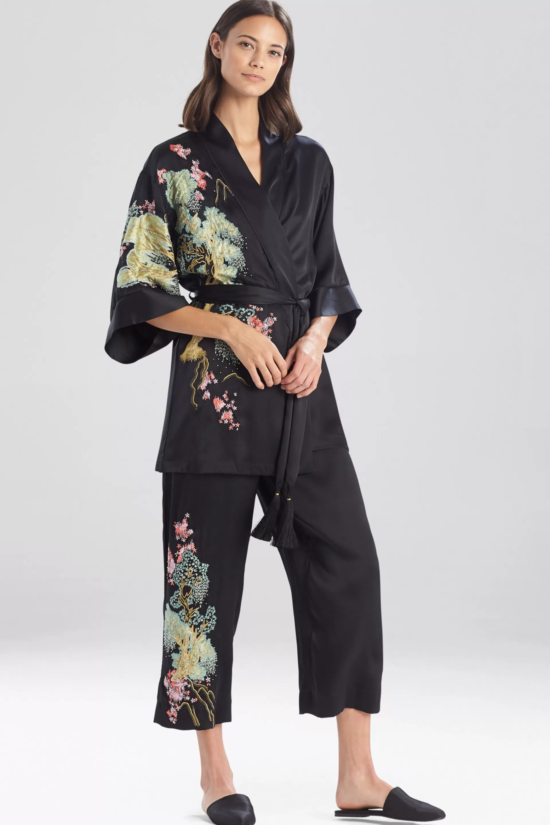 Natori Robes & Kimonos<Sansui Embroidered Silk Wrap Black