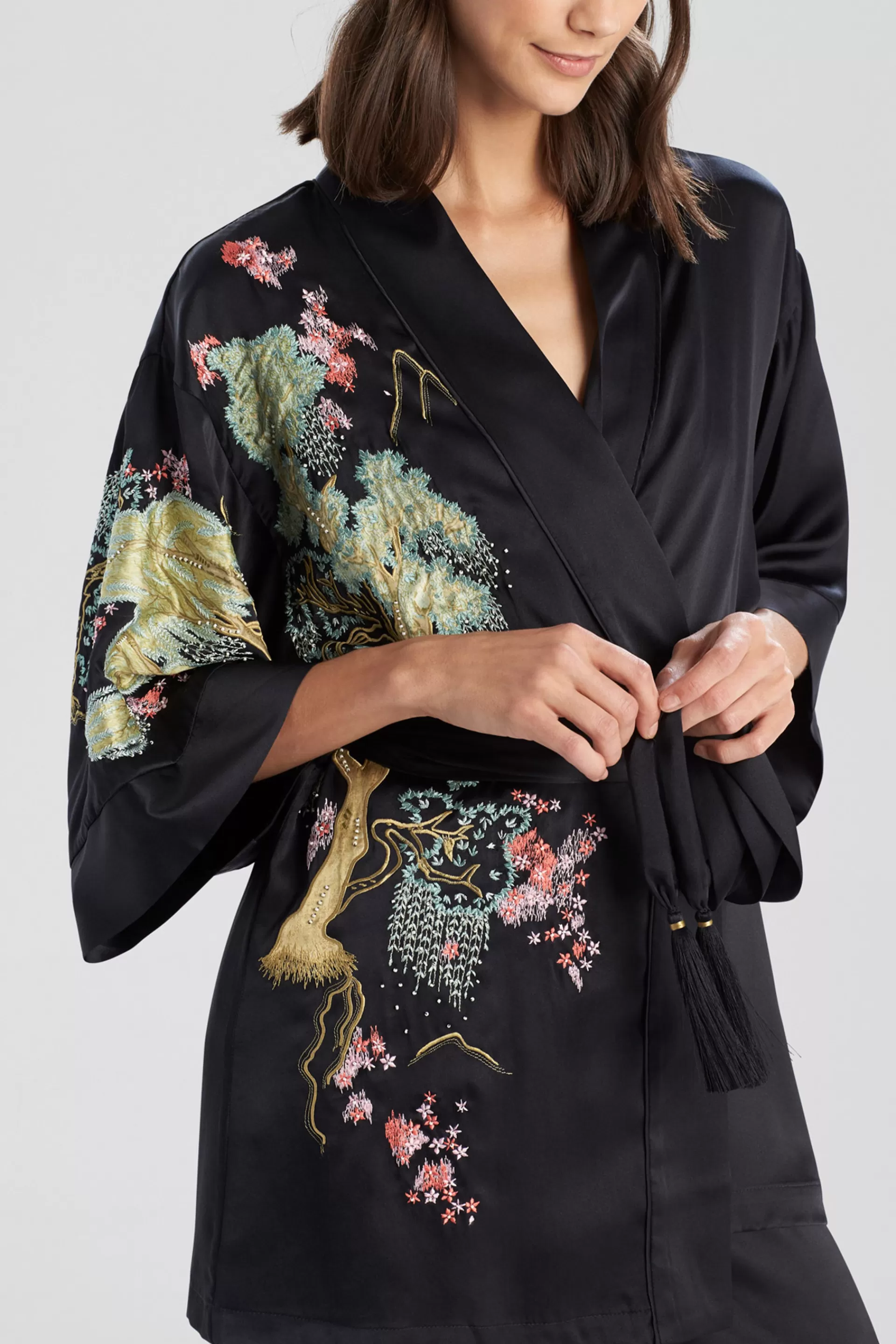 Natori Robes & Kimonos<Sansui Embroidered Silk Wrap Black