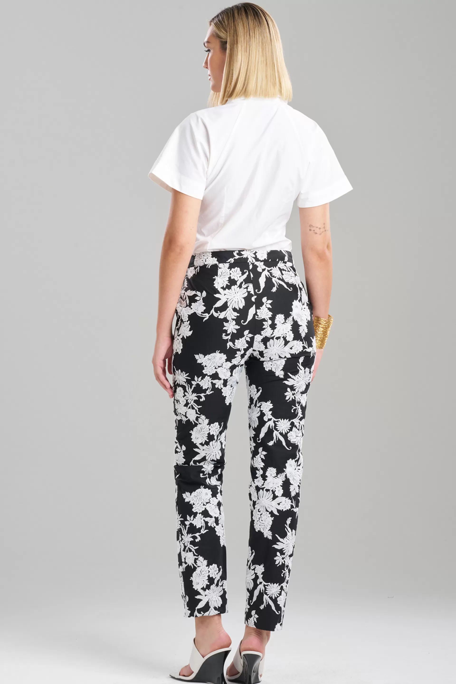 Natori Pants, Skirts & Shorts<Tangier Embroidered Cotton Tapered Pants Black/White