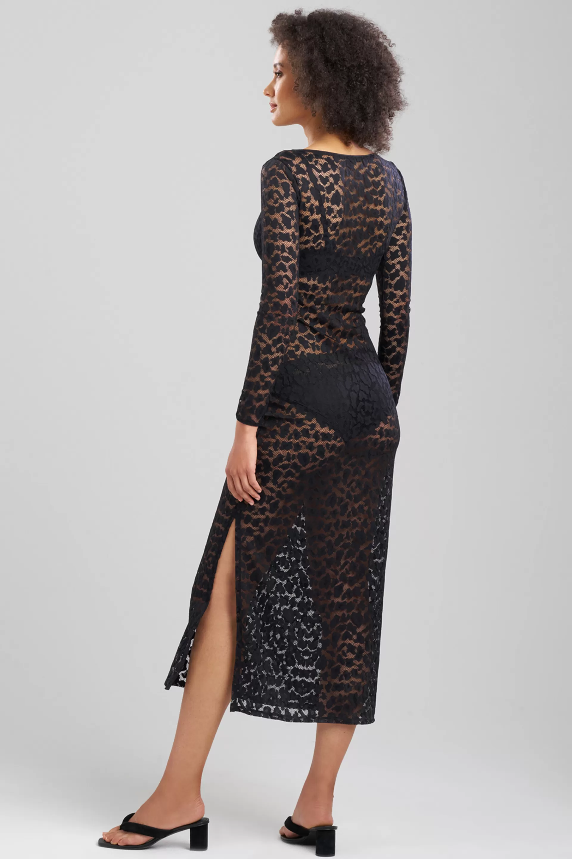 Natori Gowns<Temptation Sheer Allover Lace Slit Gown Black