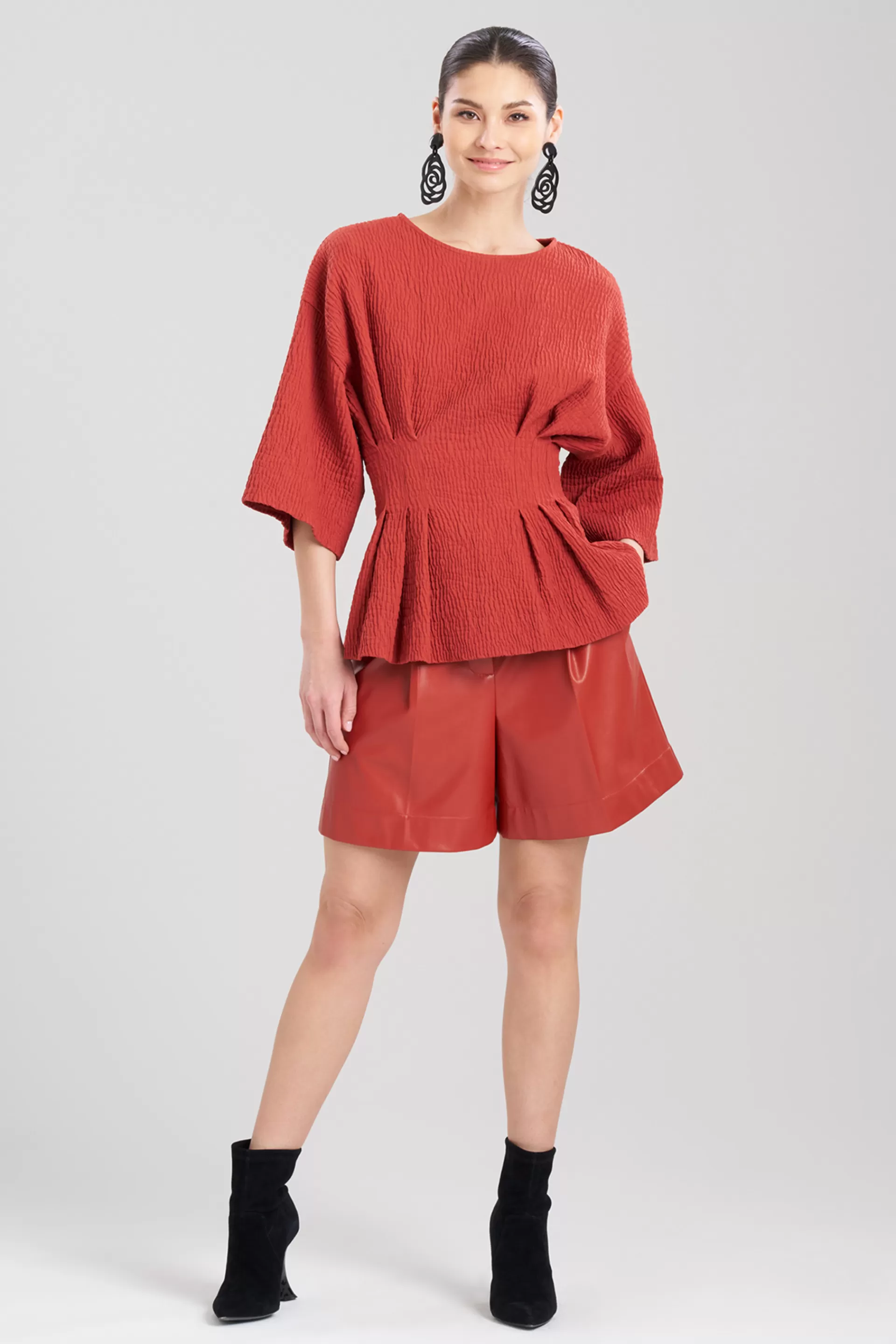 Natori Tops, Shirts & Tunics<Textured Cotton Jacquard Pleated Peplum Top