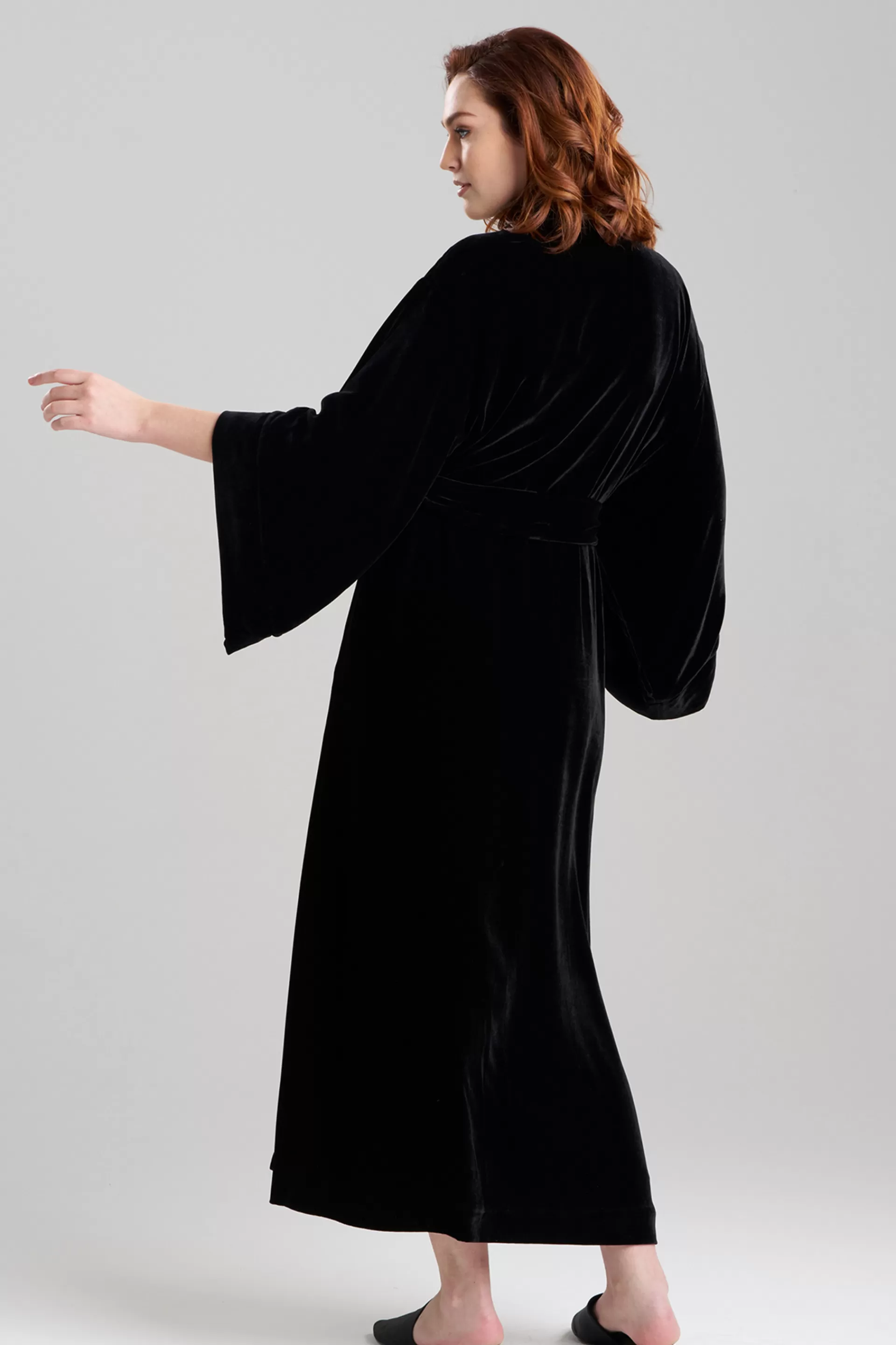 Natori Robes & Kimonos<Velvet Embroidered Shawl Collar Robe Black