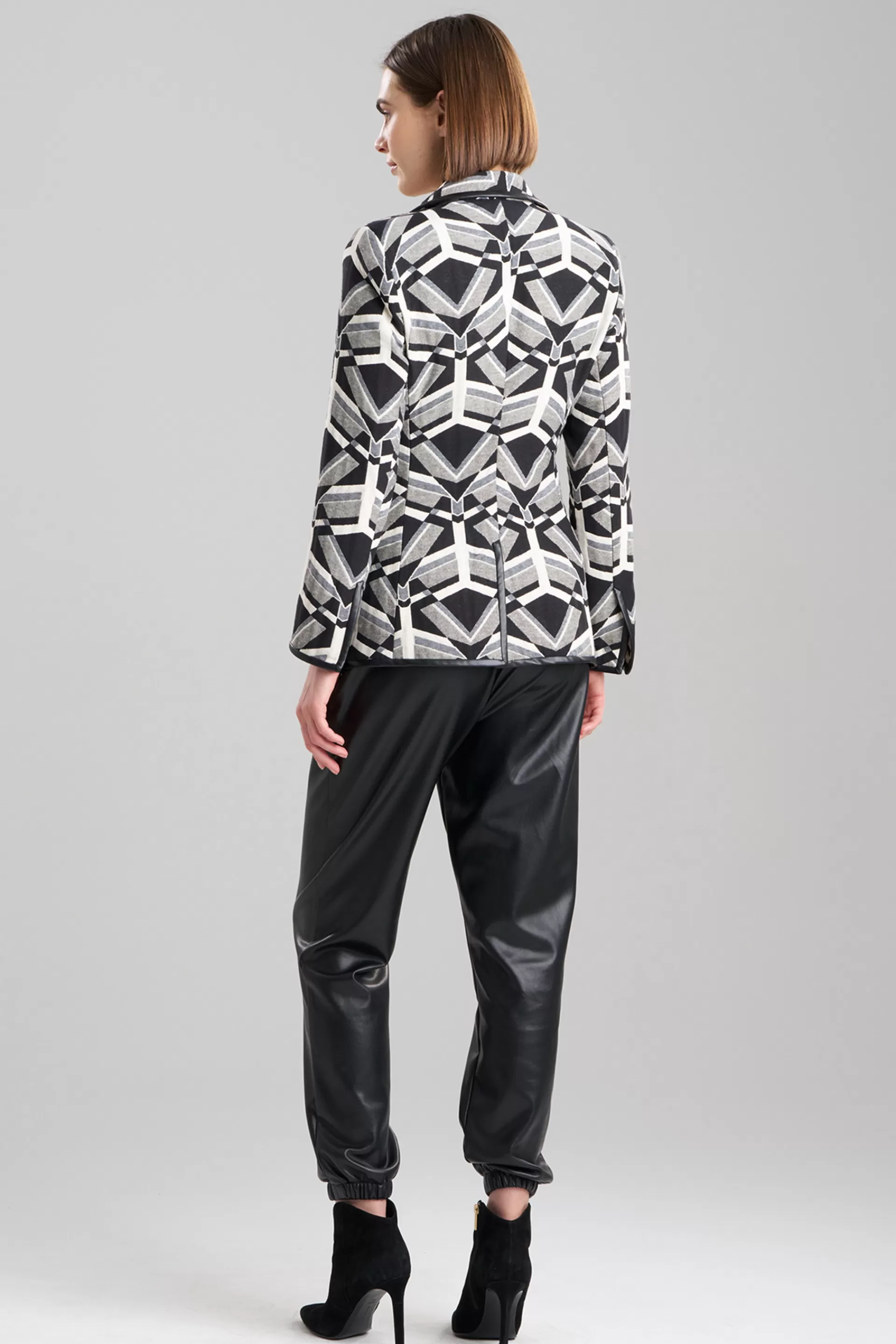 Natori Plus Sizes | Jackets & Outerwear<Yantra Notch Lapel Blazer Black/White